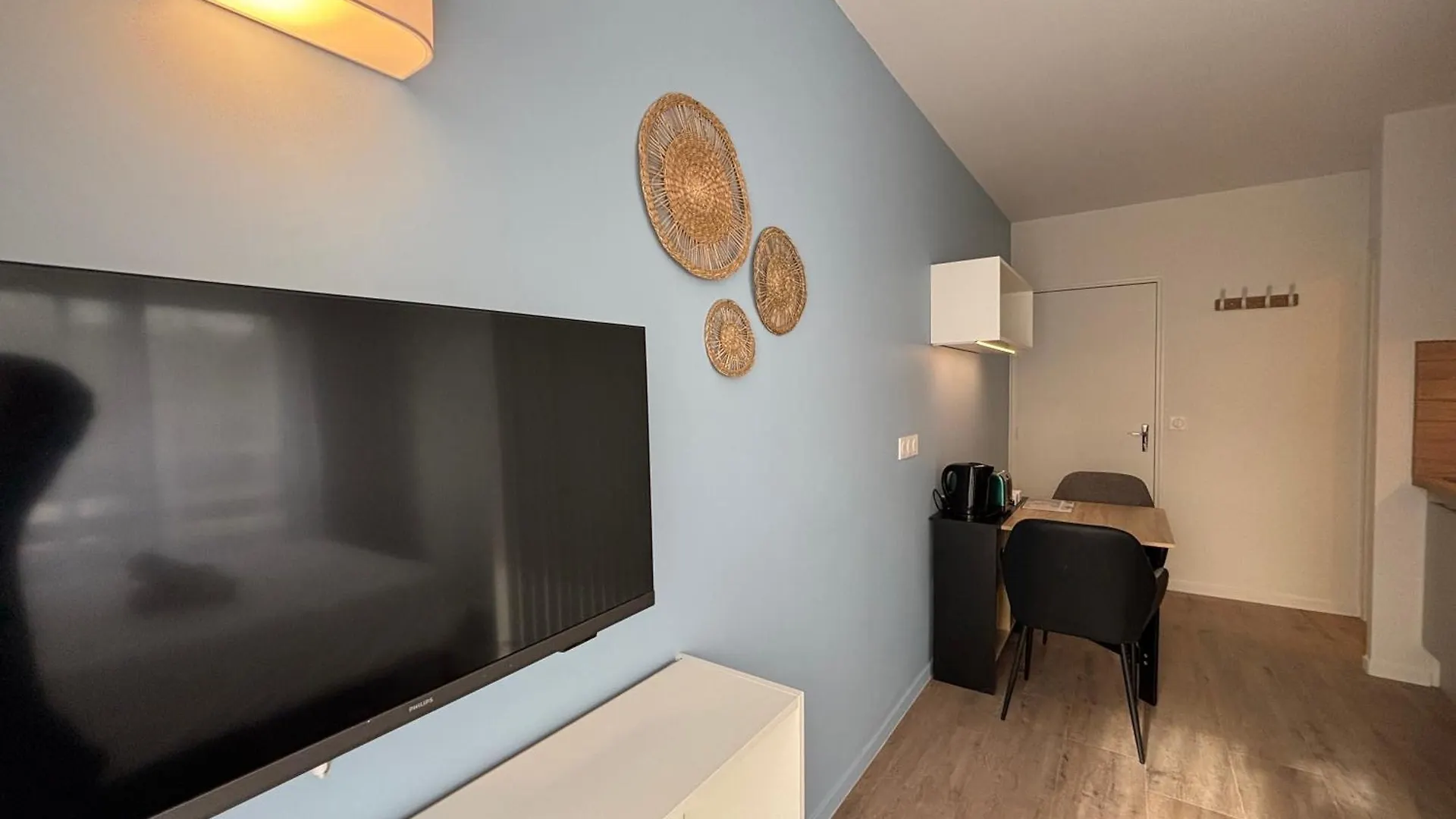 Le D'Artagnan - App 6 - Ensoleille Apartment Cazaubon France